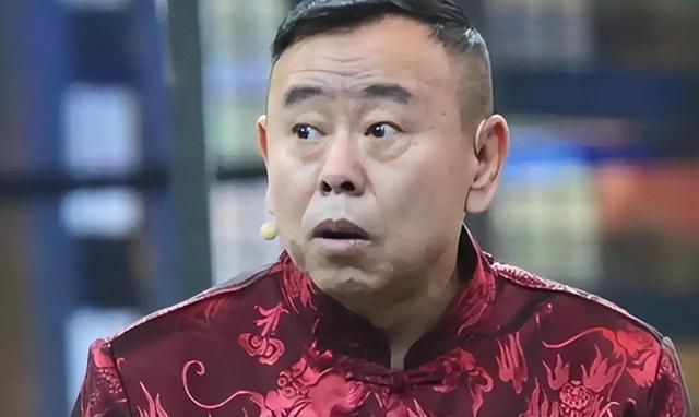 4个老婆，全家移民	，享受正师级待遇，潘长江身上哪个标签是真的