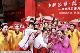 感恩祖国 永不言弃——奥运冠军带给大学生们成长的力量图片