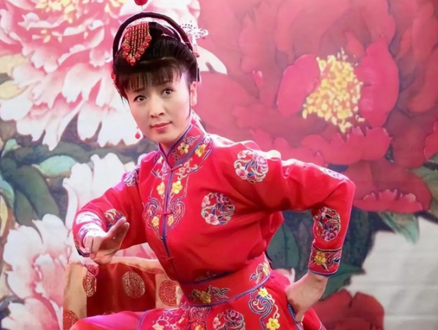 钱再多有什么用？闫学晶如今的现状，给所有53岁的女性提了个醒