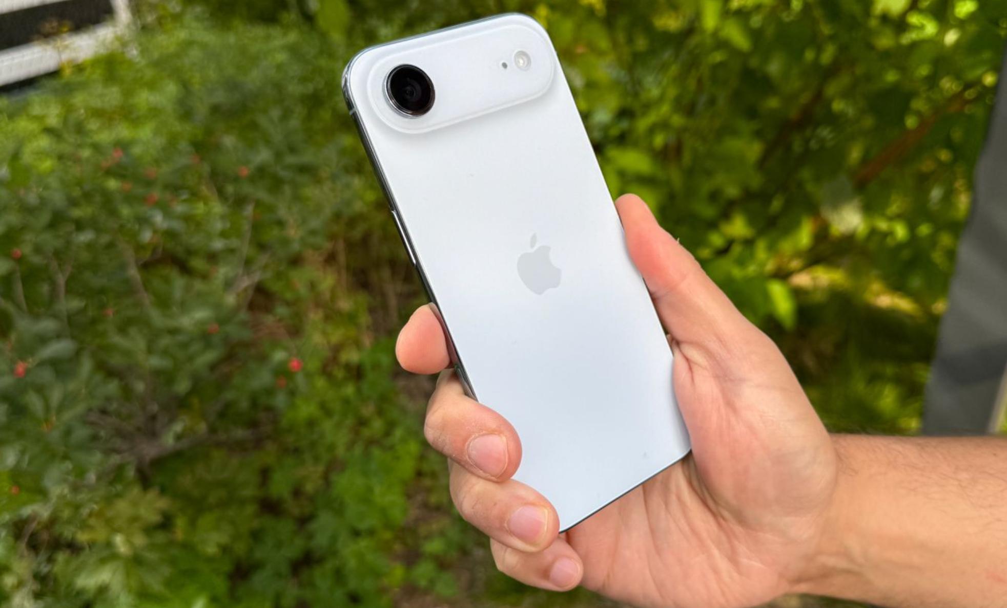 iPhone Air VS iPhone 17 对比 2025年新款手机选择指南 _ iPhone Air 和 iPhone 17 哪个更适合你_苹果17