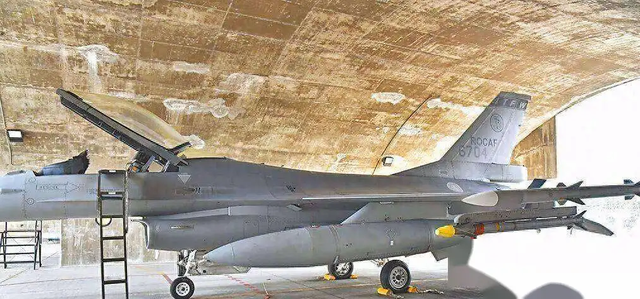 日本捅破窗户纸	，又有两国叫嚣武力干涉台海，中方警告不惜一战