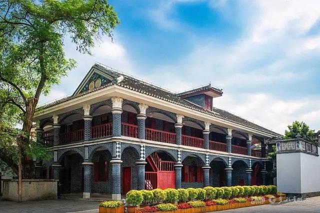 多彩贵州成亲子游热门地，山水人文共筑欢乐成长之旅