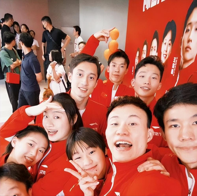 全红婵重返国家队被拍	，全新样貌判若两人，意外透露出她真实处境