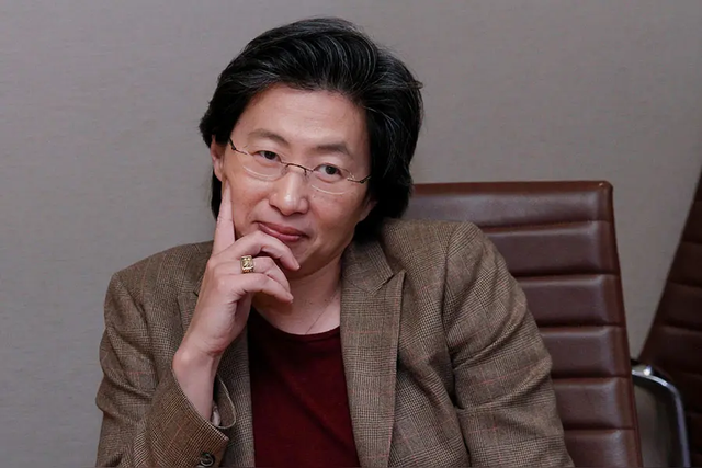顶着骂名给中国送技术，年薪超四亿的她，为何敢和美国对着干？