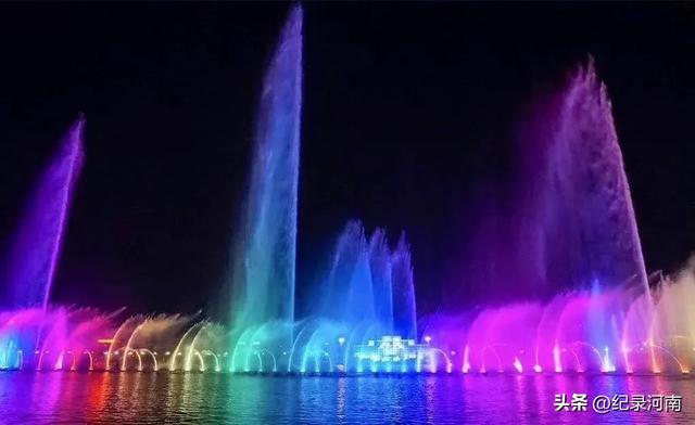 及时回应网友留言全国文明城市柘城县容湖风景区音乐喷泉定期开放