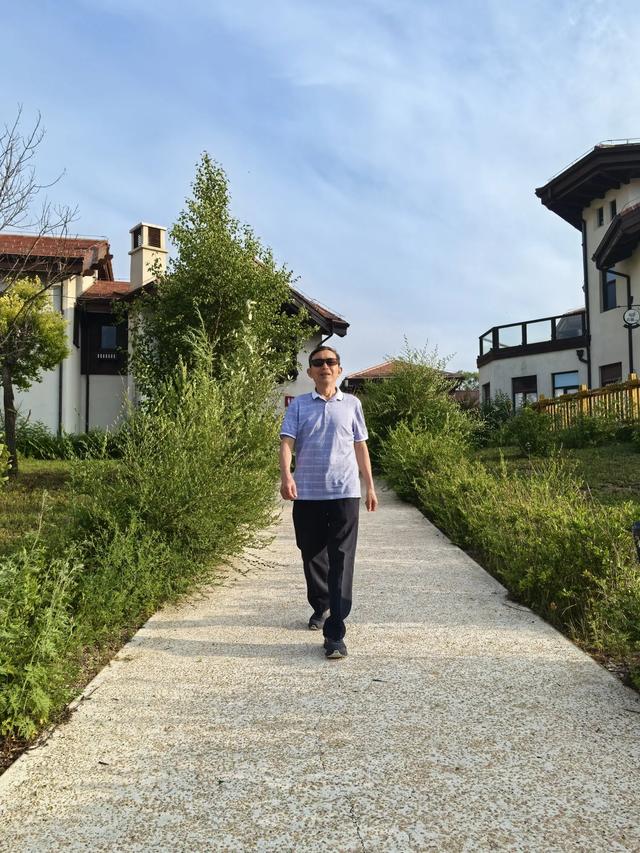 张家口赤城海坨山谷是有钱人的世界,普通人可以看看美景