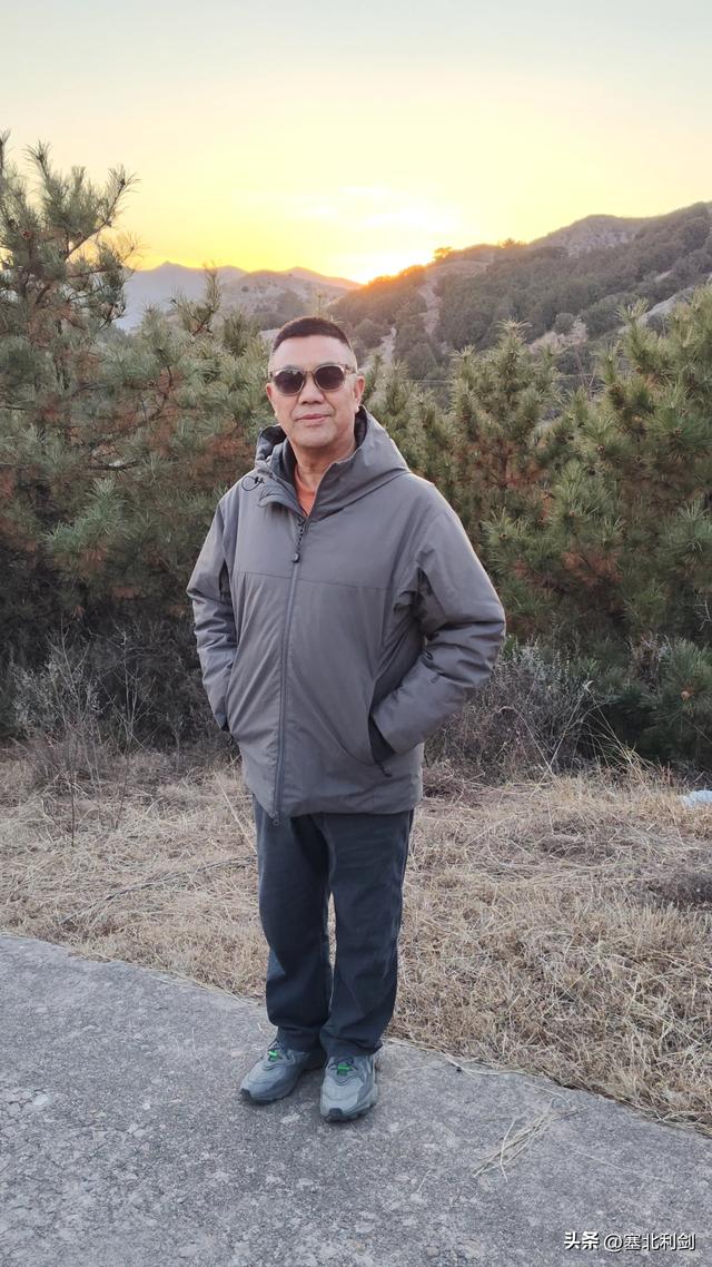 张家口市郊区还有如此丹霞地貌！