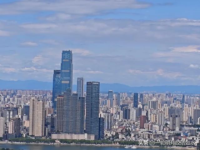 岳麓漫游，感受红色基因与烟火气