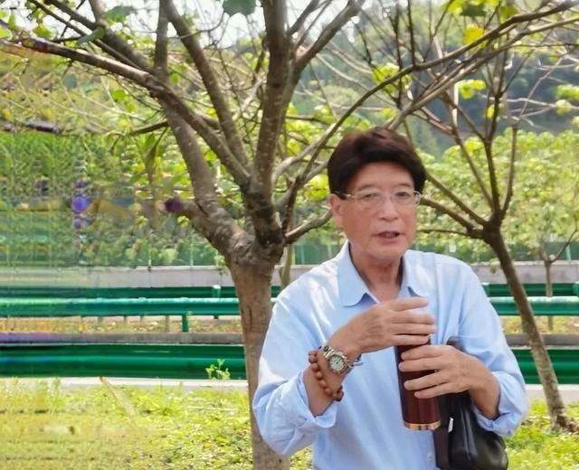 “奔八”老人驾车川藏路，穿越矮拉山，去看援藏的外孙女！