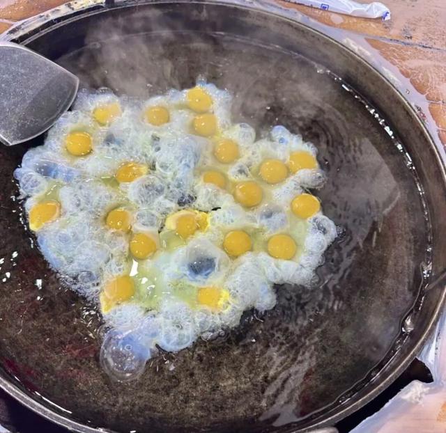 自驾2小时直达冷门小城，石刻举世闻名！美食超绝狂炫不腻！