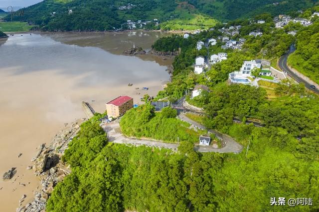 雨后的西湾大美如斯，这里的最佳观景点在北山岩头，没有之一哦