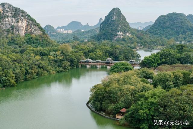 广西桂林和柳州都去旅行过，实话实说，两者相比，柳州要好多了