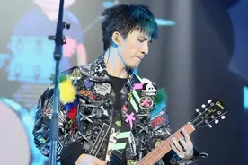 14岁出道，26岁患抑郁症，“人间清醒”大张伟，真的快乐吗？图片