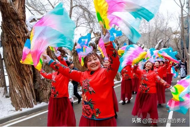 【快讯】北京“天宫灯会”点亮冬夜；苹果新一代Siri下月登场