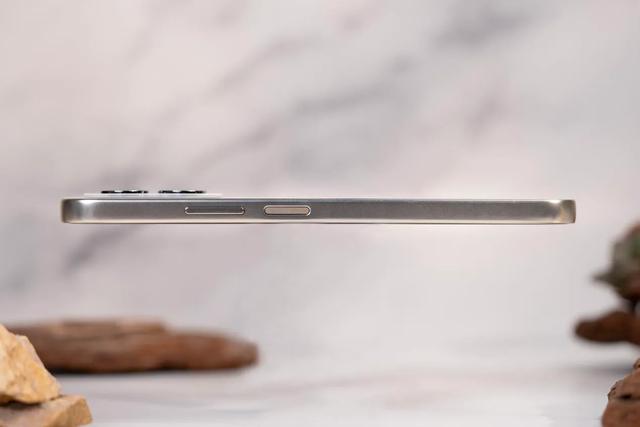 优雅之下,坚韧之上:WIKO X70岩脉白图赏,见证“昆仑”硬核