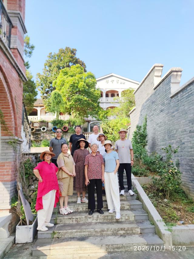 天台县山头郑村，风摇松叶南山秀，猎弹将军依依留