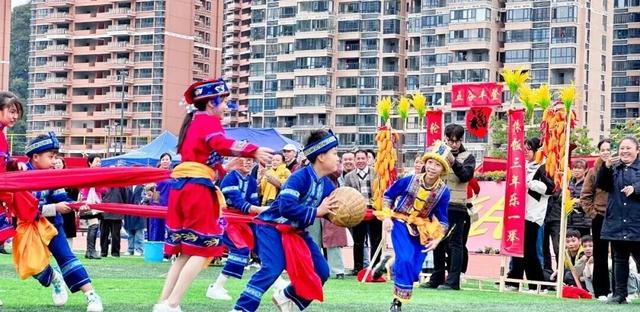 仫佬族最盛大的节日！广西罗城邀你这个周末来过依饭节咯~