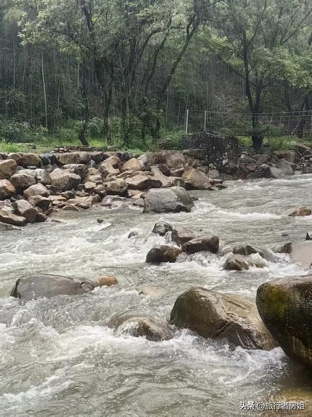 临安龙门秘境一景三村,山水相依确实如深山秘境