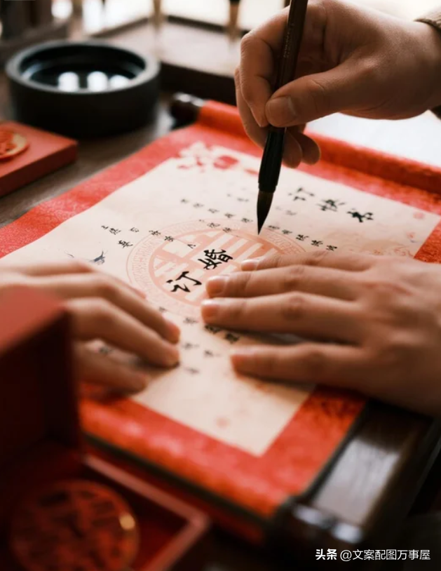 订婚最佳祝福语大全！简短大气长辈恭喜订婚文案、拿去发准没错！