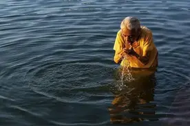 印度的圣水之源图片