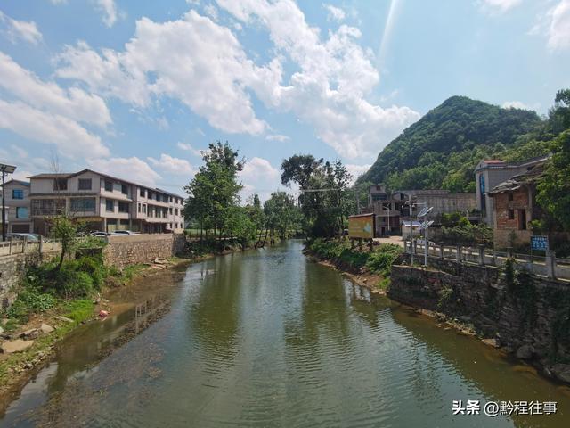 寻找一个空中阁楼躲匪洞堡，一栋150多年历史的深宅大院