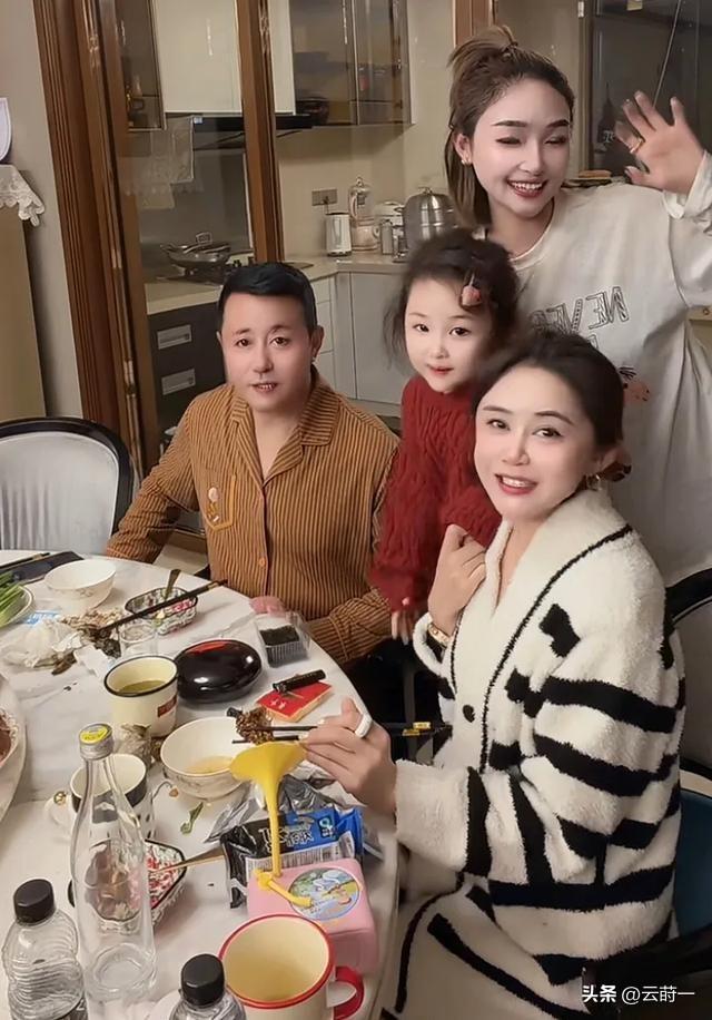 不听赵本山劝告，离婚再娶“女儿闺蜜”	，王长贵向同龄岳父母拜年