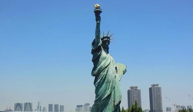 台场一日游行程懒人包：彩虹大桥、富士电视台、海滨公园绝美夜景