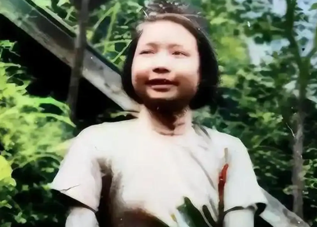 这就是烈士江姐的真实的样貌，并非演员扮演，货真价实的罕见照片