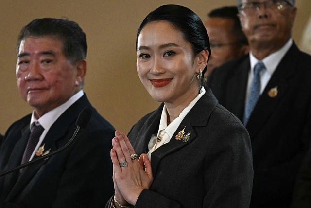 佩通坦承认没想到会输，下台前留下一句话，真正危险的是柬埔寨
