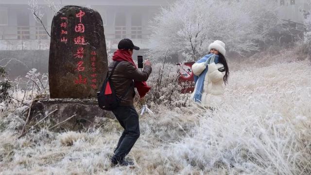 绝美！泰宁峨嵋峰变身冰雪王国，每一帧都是壁纸→