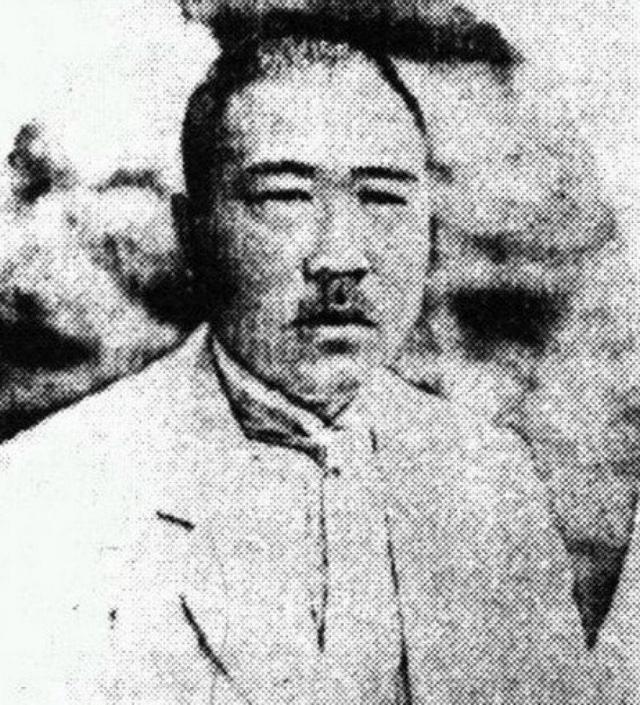张宗昌有多变态？求雨不成炮轰龙王，兽性大发时竟将姐妹同时强奸