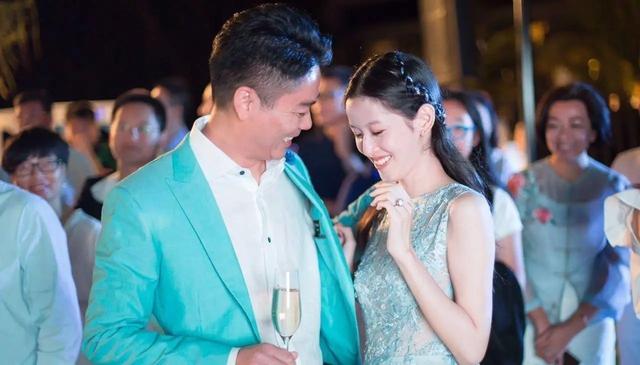 婚变风波48小时后，刘强东不再沉默，坦言“在老婆面前没了自信”