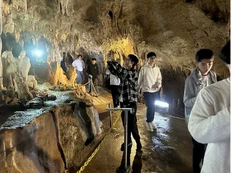 请输入图片描述 请输入图片描述