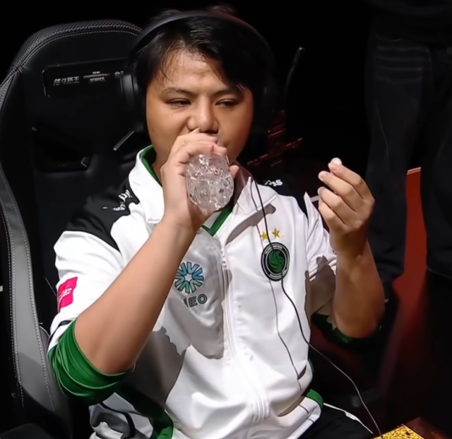 求求你别再夺冠了，给其他选手留点机会吧！