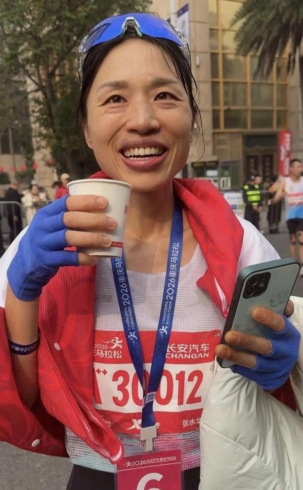 张水华辞职后首秀重马，2小时30分48秒夺国际第六名