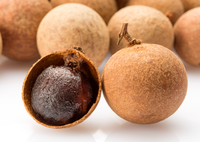 比红枣补血，黄芪补气！秋冬每天吃几颗	，助眠补气血，养出好气色