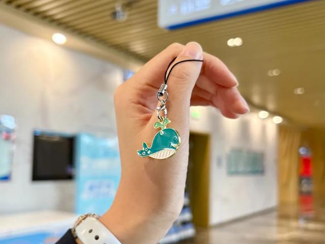 @所有老师 岳阳江豚湾景区以美景致师恩，邀您共庆佳节！