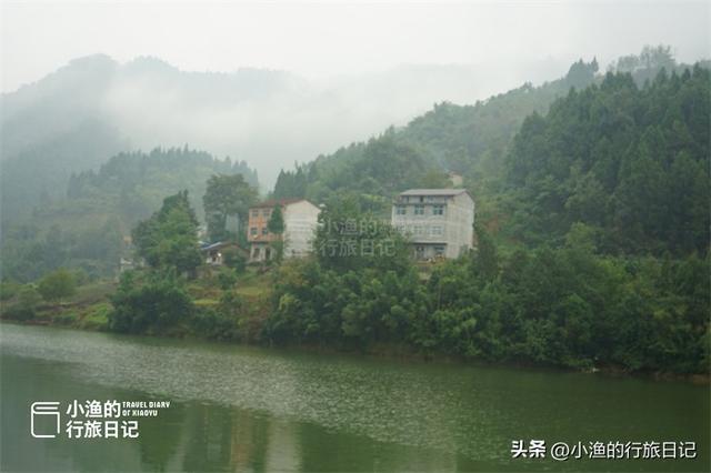 自驾陕西最美沿江公路，半小时遇见一座古城、一个古镇，风景超绝