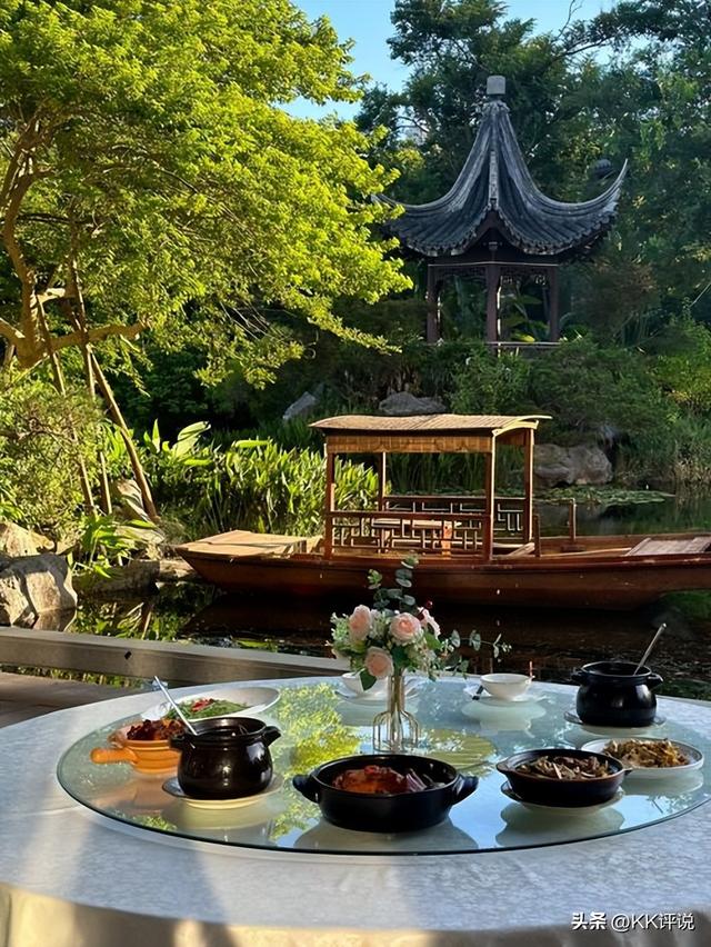 旅游美景美食怎么兼顾？这份实用攻略教你玩得爽也吃得香