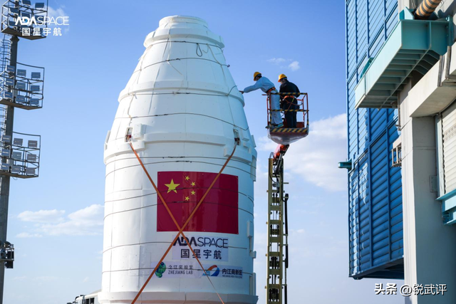 宇宙博弈！中美卫星太空激情互拍，美国重返月球竞赛已落后中国