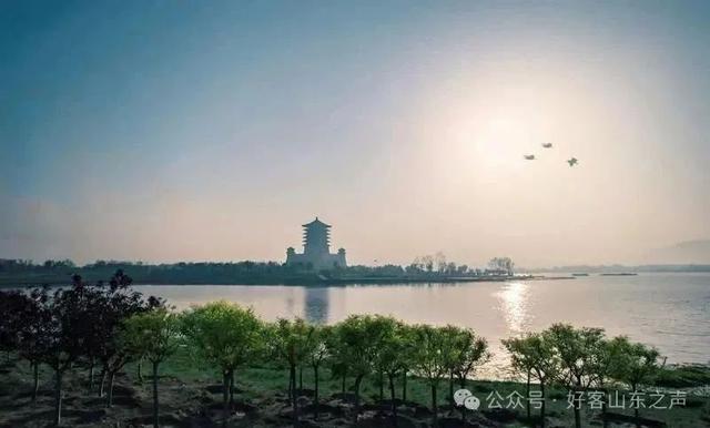 济南自驾去泰安，体验一下这条会唱歌的公路，沿途的风景也是绝美！