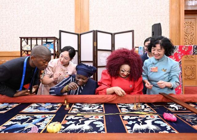 中非合作不止铁路港口！人文交流成压舱石，解锁中非合作新密码！