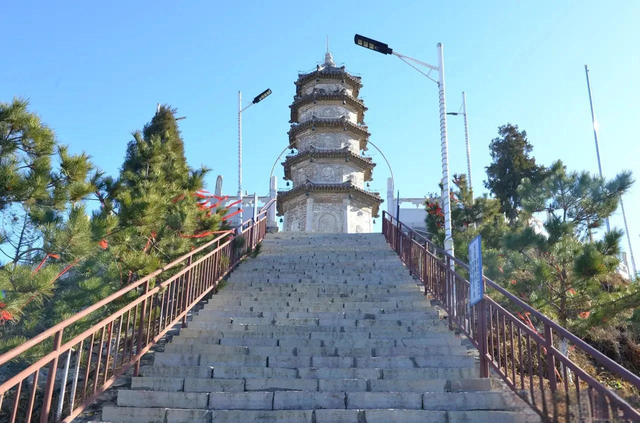 三河探秘：藏身京津间千年古邑，太空主题乐园与辽代古塔奇妙交融