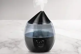 晚上睡觉前，最好在门把手上挂条毛巾，很多人不懂，看完涨知识了图片