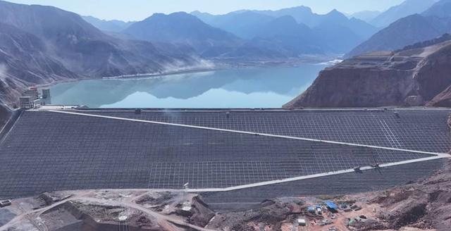 比三峡大坝还高62米，鱼如何翻越大坝产卵？世界第一高坝：大石峡