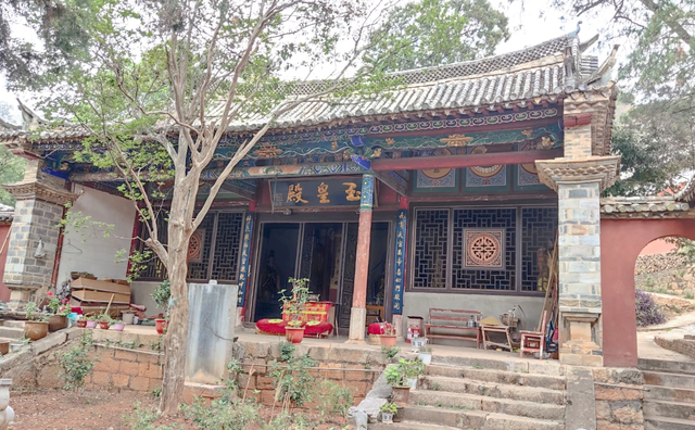 云南建水藏古寺！800 年黄龙寺，夏天 20 度还免门票！