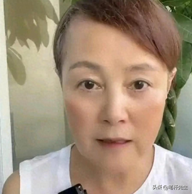 杜建英同学炮轰宗馥莉！没教养很恶毒，评论区沦陷，黑料被扒出