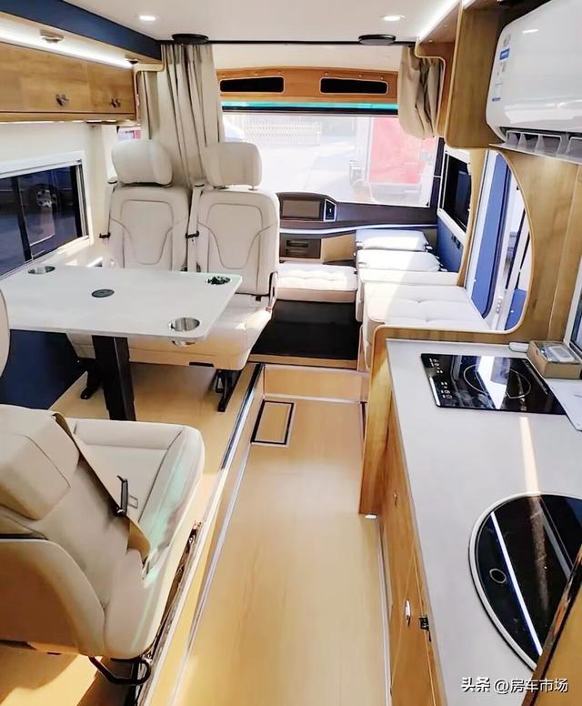 适合退休自驾！九龙考斯特中巴房车6座上下床版，四平八稳自动挡