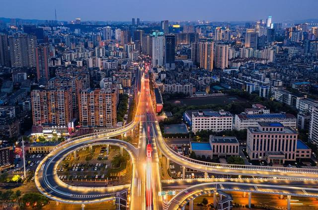 西安没想到，武汉没想到，现在宜昌怎么突然这么火起来了！