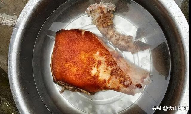 烟熏腊肉吃前怎么处理？好方法做出来好吃！